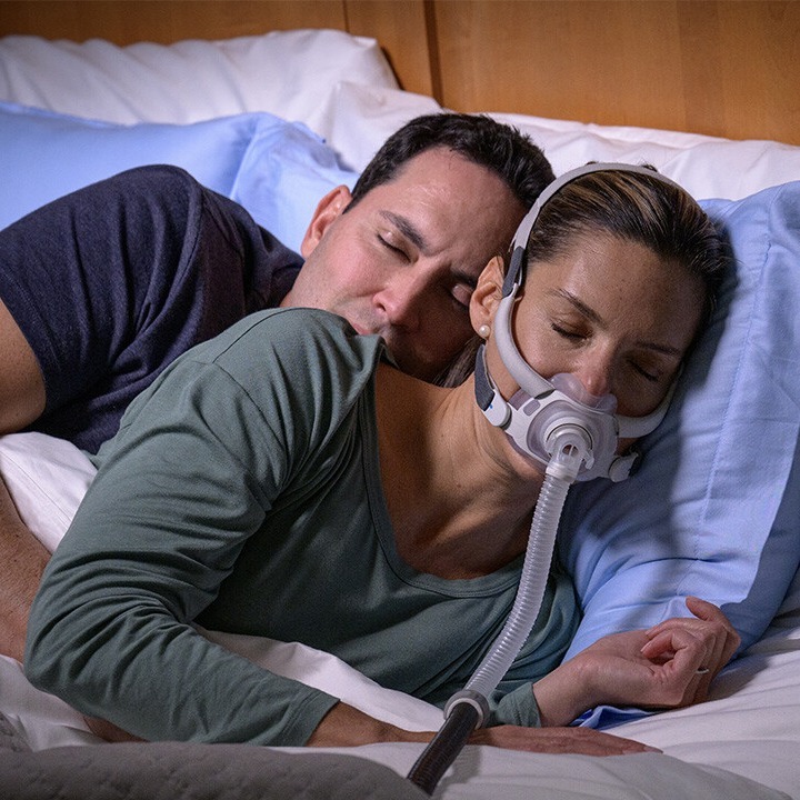 AirFit40 Couple-Bed-Sleeping