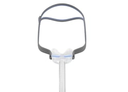 Mascarilla AirFit N30 de ResMed sobre fondo blanco con detalles en gris