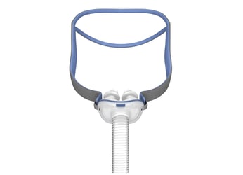 Mascarilla AirFit P10 de la marca ResMed destacada sobre fondo blanco