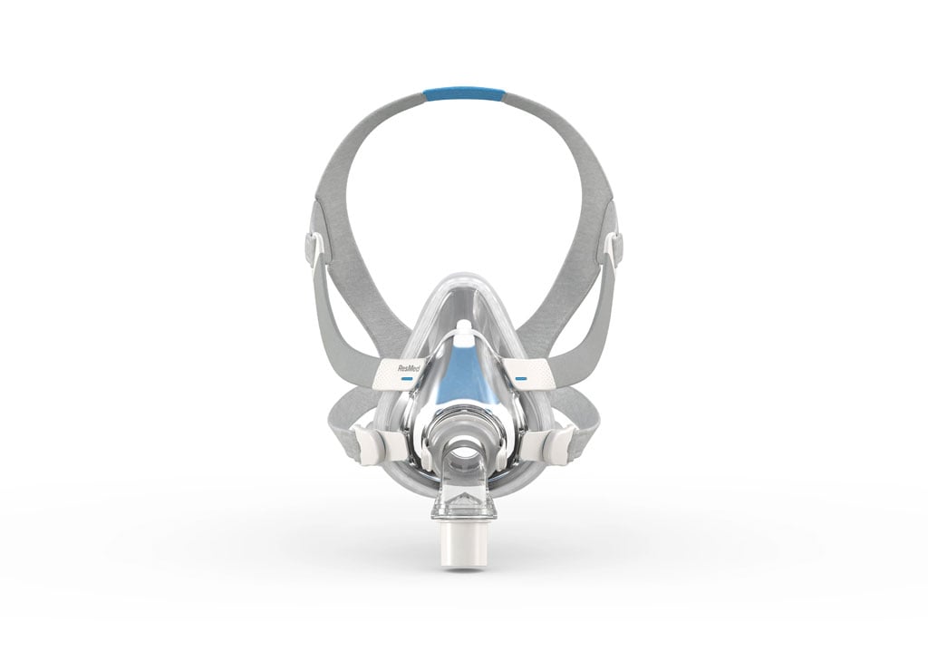 Mascarilla AirTouch F20 ResMed en primer plano sobre fondo blanco con detalles en gris y azul