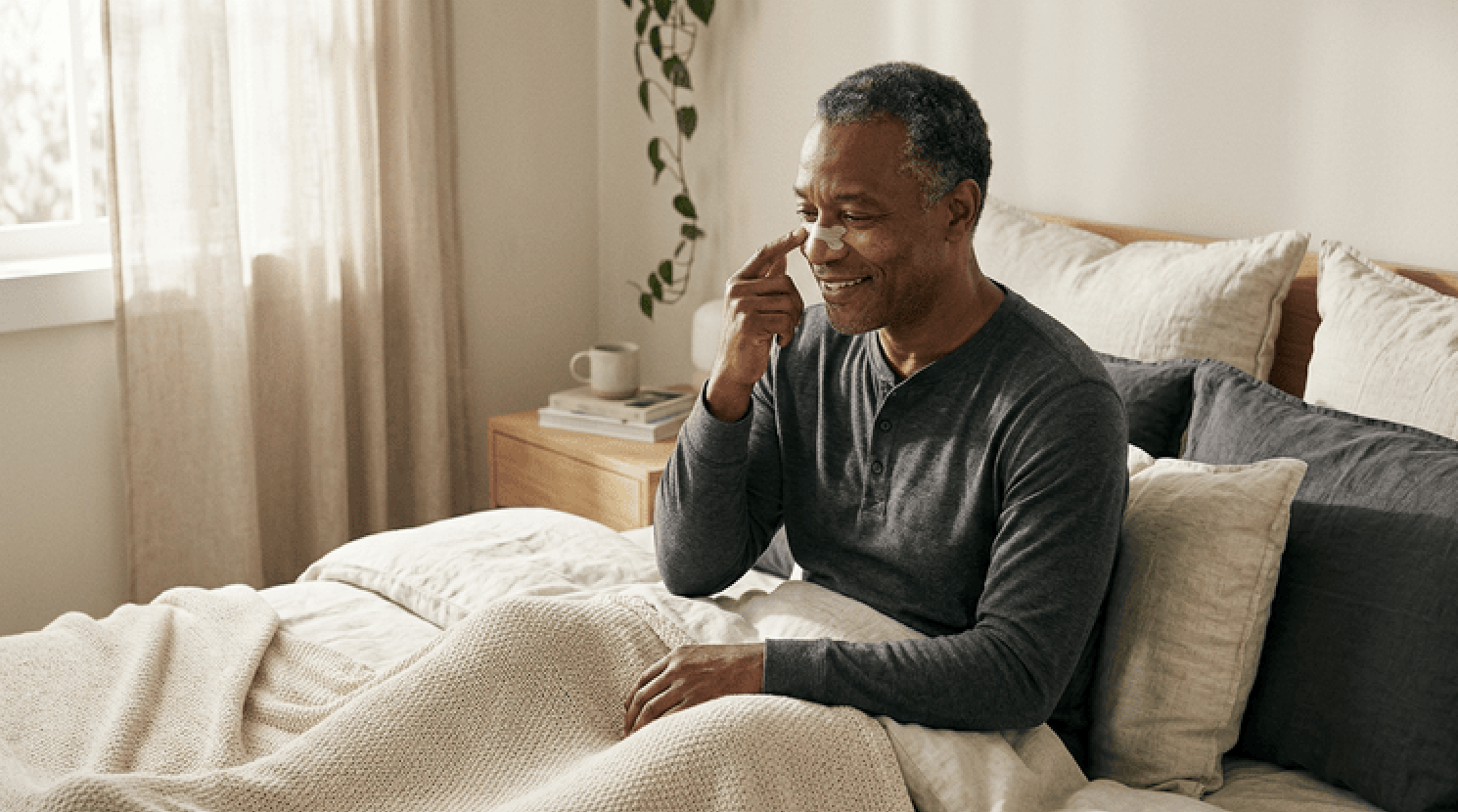 nasal-strips-sleep-apnea-featured-1